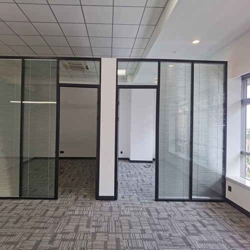 蘇州室內外裝飾 石膏板隔墻、輕鋼龍骨隔墻、吊頂礦棉板在辦公室、工廠、商場的裝修應用